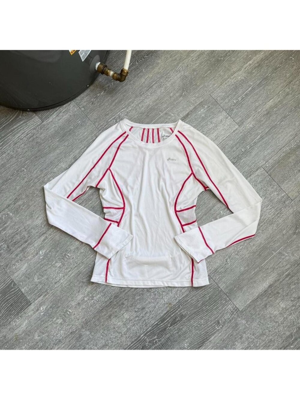 White / Pink Asics Activewear / Yoga / Y2K Long-Sleeve T-Shirt